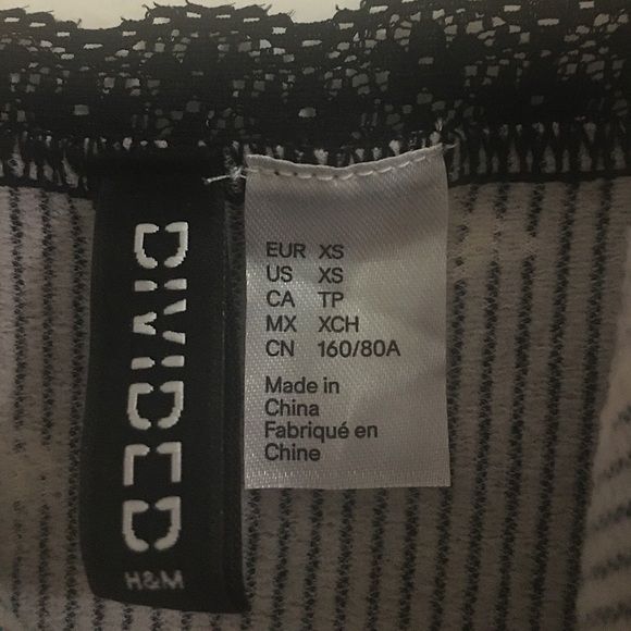 Divided top - Picture 3 of 3